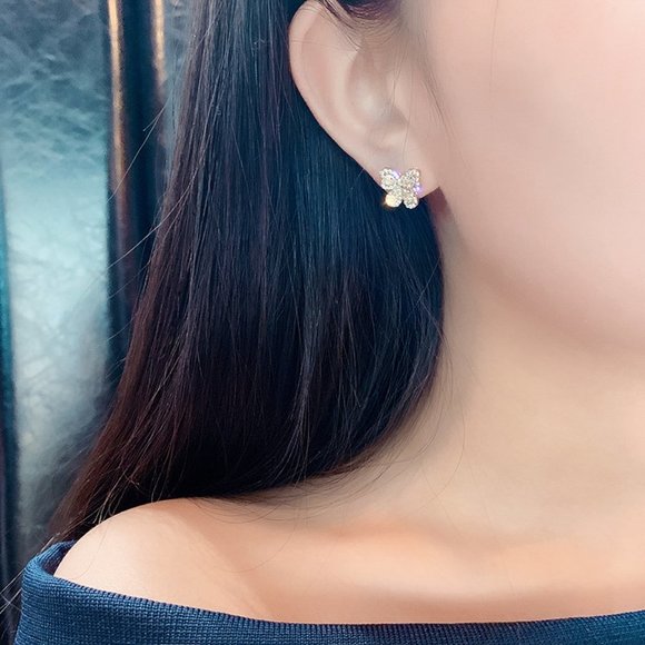 *NEW 18K Yellow Gold Diamond Butterfly Earrings B - Picture 2 of 11